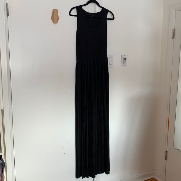 Mango Dresses & Skirts - Mango Maxi Tank Dress with Fine Pleats and Slits, Black, Sz M